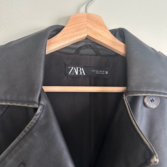 Zara Elegant Black Trench Coat - Picture 2 of 6